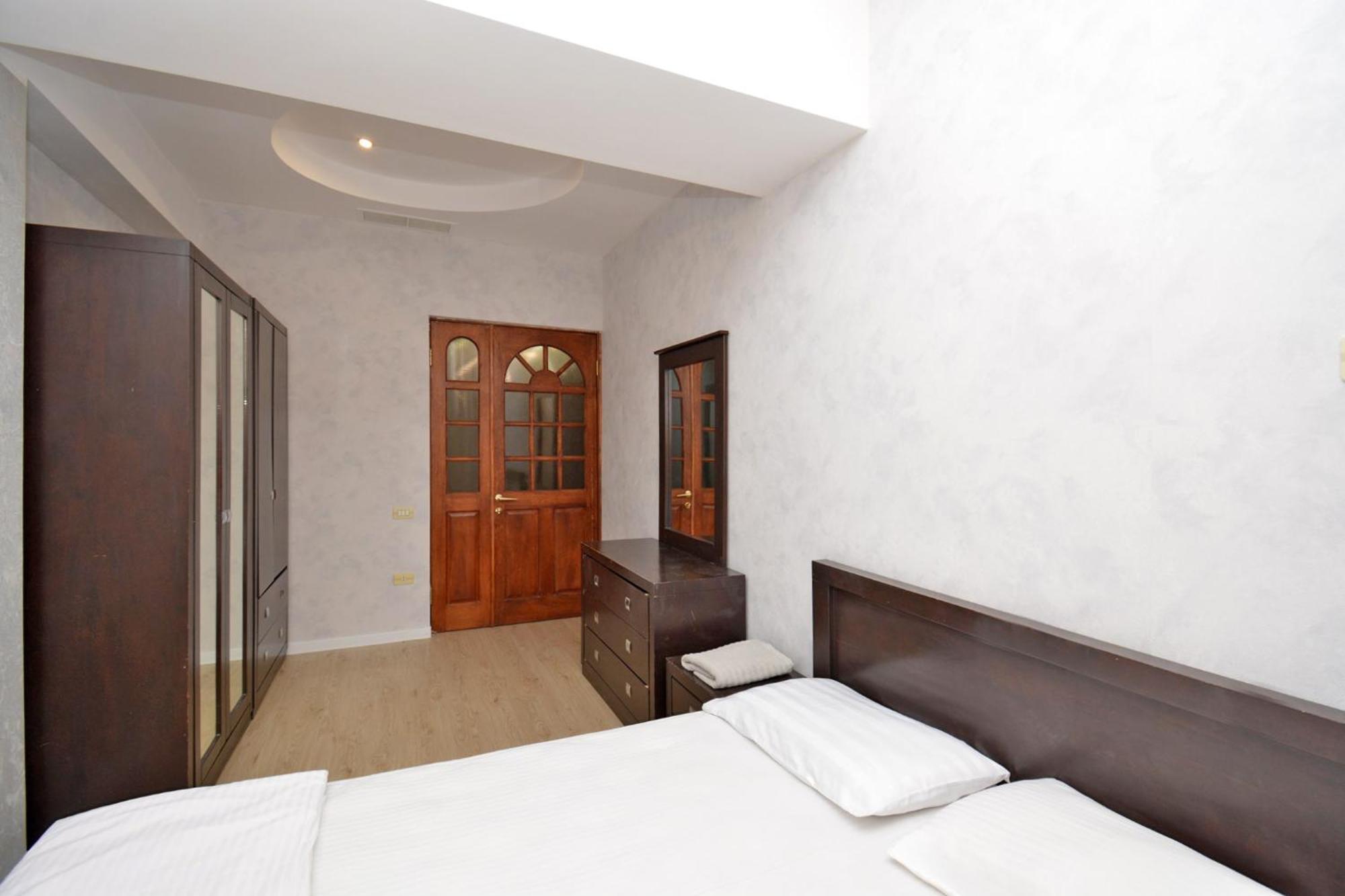 Apartment In Abovyan Street, Erevan Exterior foto